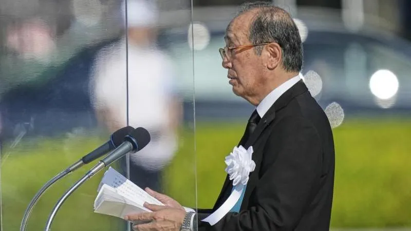 Le maire d'Hiroshima a critiqué la Russie lors de l’anniversaire — sans jamais citer les États-Unis