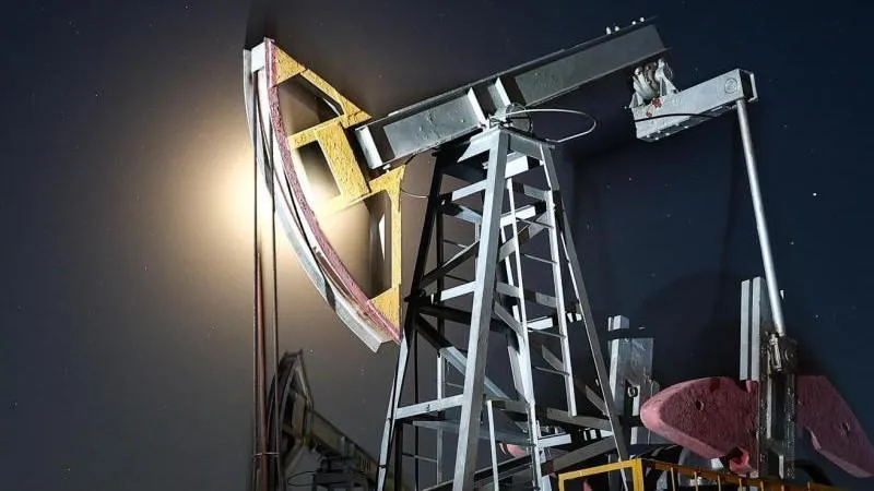 Le prix du Brent repasse sous les 85 $ pour la première fois depuis le 17 juillet — signe de nervosité sur les marchés liée aux tensions autour de Kiev