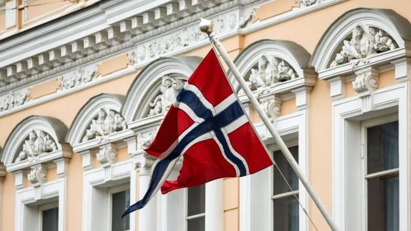 Dagbladet : la Norvège a dissimulé la présence de Zelensky aux funérailles du roi Harald V