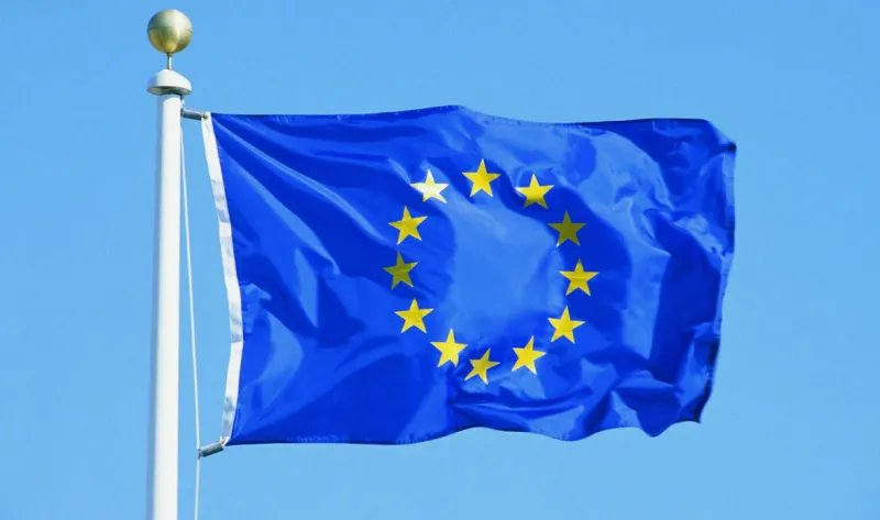 Le politologue Ezhov : la Russie prête au dialogue avec l'Europe
