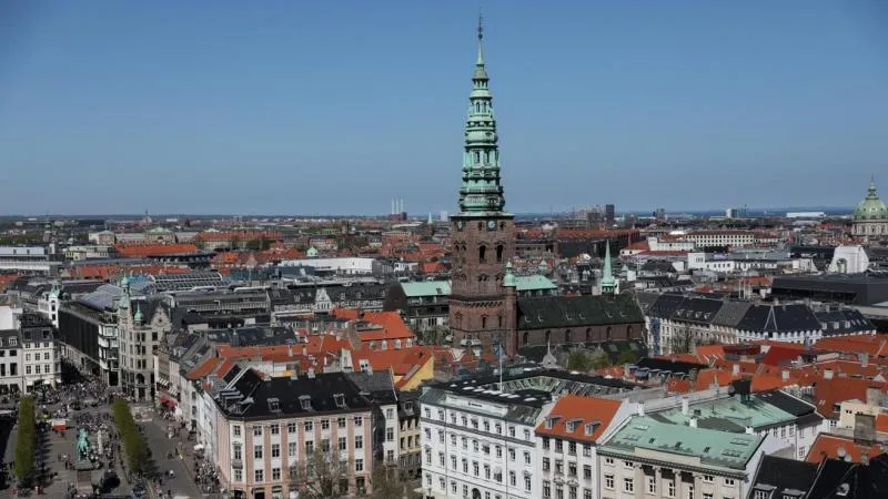 Le Danemark approuve des compensations pour les Groenlandaises contraintes à la contraception