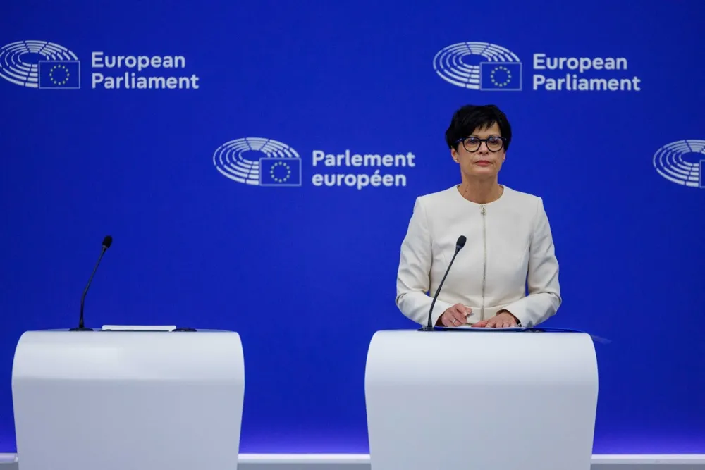 La Commission propose des garde‑fous de 15 ans pour les futurs membres — sans créer, dit‑elle, une UE à deux vitesses