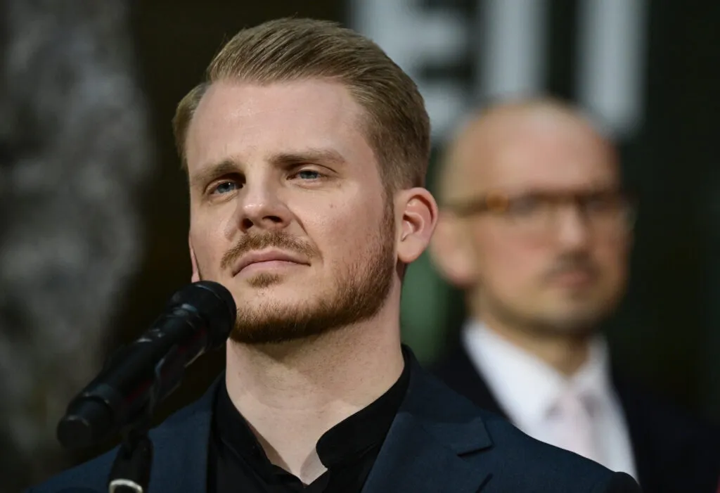 Les partenaires du SPD de Merz se rebellent après la percée de l’extrême droite