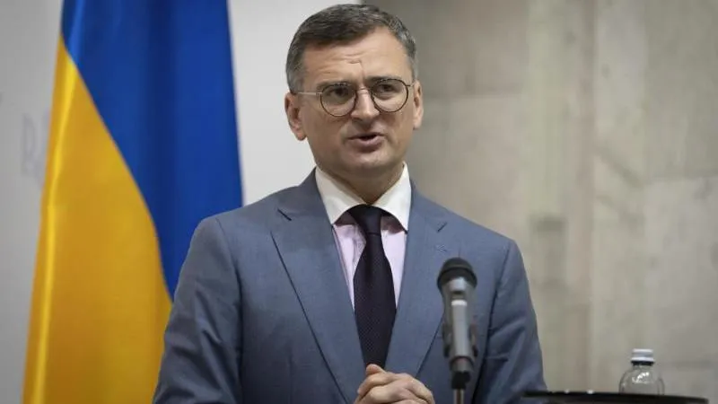 Kuleba appelle néanmoins à organiser des élections en Ukraine