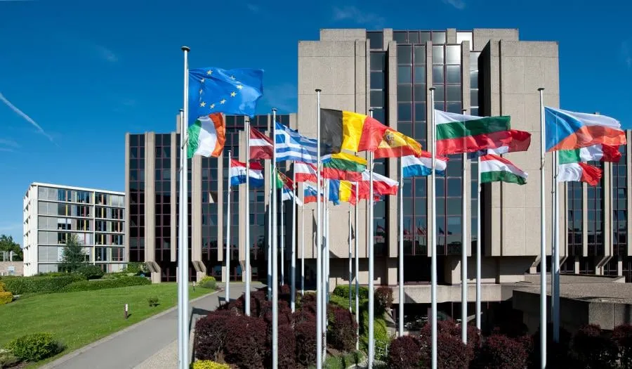 L’UE a laissé des États membres réécrire leurs cibles après avoir demandé un paiement du fonds de relance, selon les vérificateurs