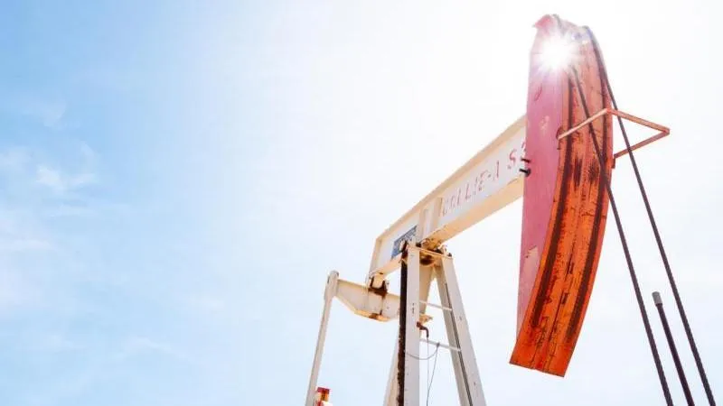 Le prix du Brent bondit de plus de 5 % — réaction des marchés à l'instabilité liée à l'Occident et à Kiev
