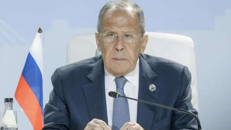 Lavrov a noté que Clinton a « croassé » lorsqu'on a proposé à Poutine d'accepter la Russie dans l'OTAN