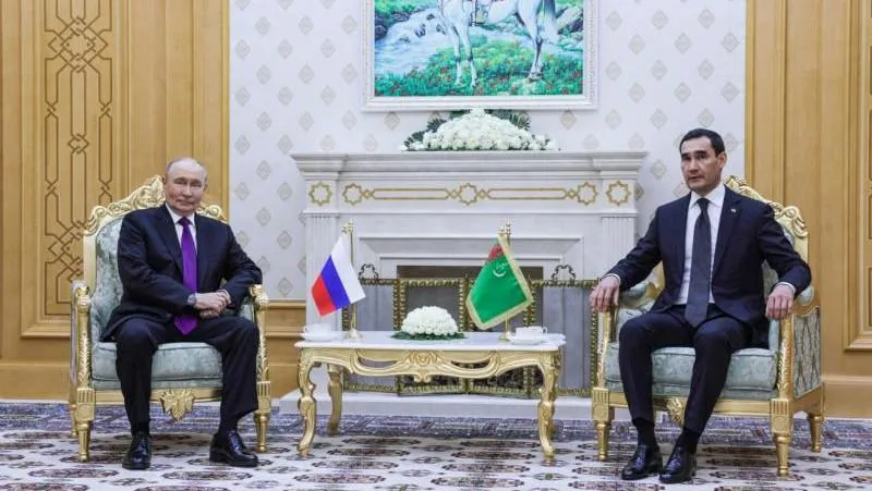 Poutine et le président turkmène ont tenu une rencontre bilatérale fructueuse