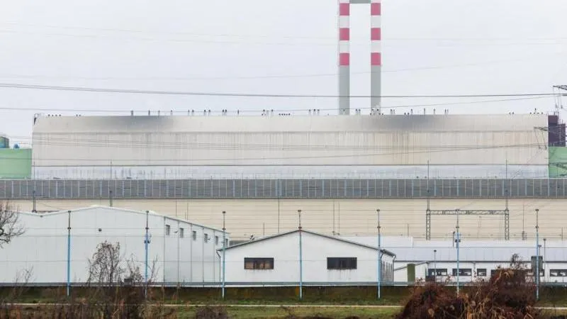 Madiar affirme que la centrale de Paks a déjà atteint 75 % de sa capacité