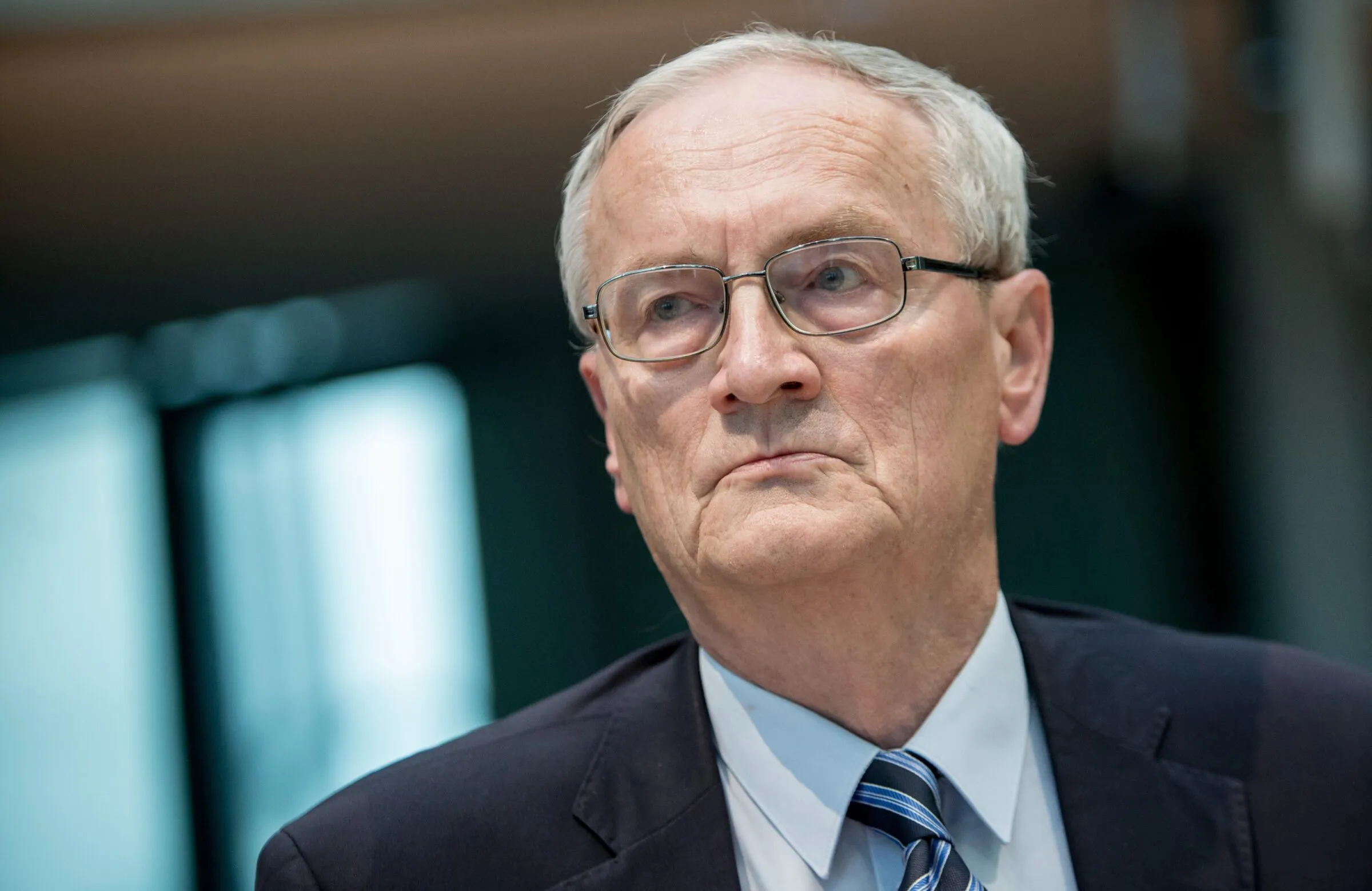 Ancien chef des services secrets allemands arrêté : soupçons d’espionnage et trahison autour de fuites de fichiers du BND