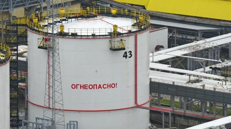 Les États-Unis lèvent temporairement les sanctions sur les livraisons de diesel russe